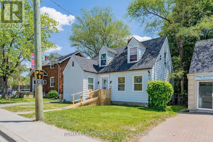 209 Queen Street W, Brampton, photo 2