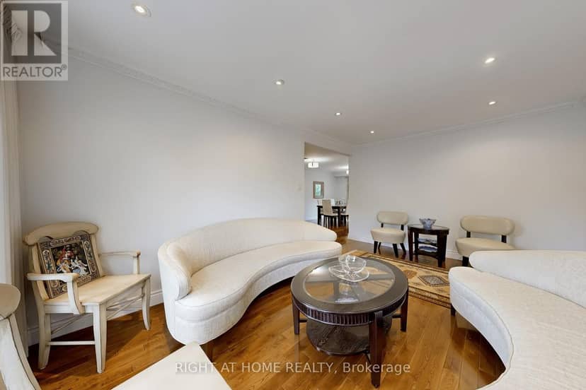 52 Breckonwood Crescent — photo 10 of 40