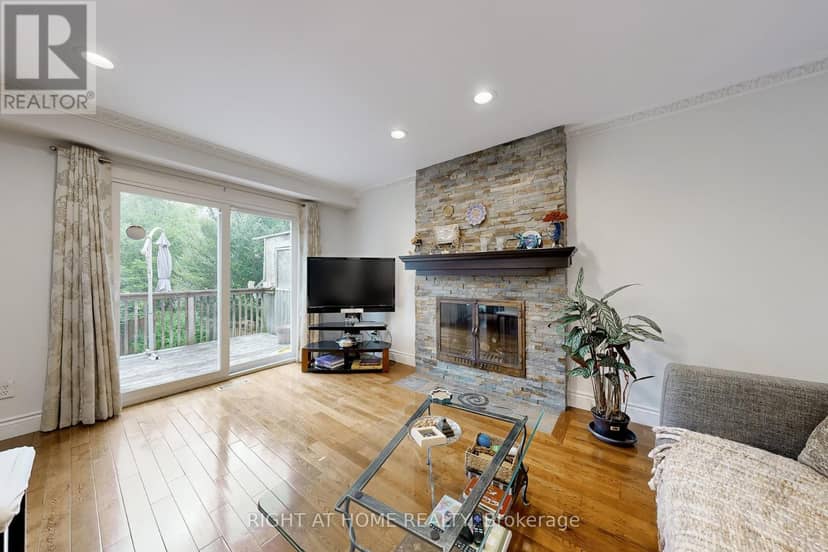 52 Breckonwood Crescent, Markham, photo 3