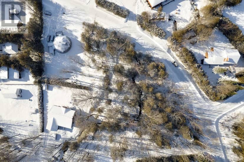 39 & 43 Campbell Avenue, Oro-Medonte, photo 3