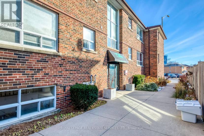 320 Lakeshore Road W, Mississauga, photo 2
