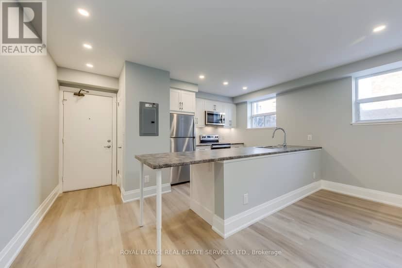 320 Lakeshore Road W, Mississauga, photo 5