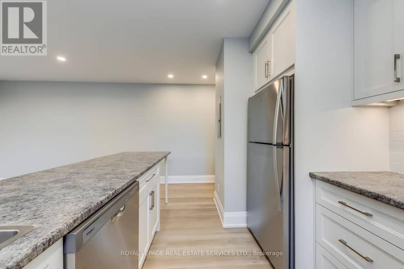 322 Lakeshore Road W, Mississauga, photo 8