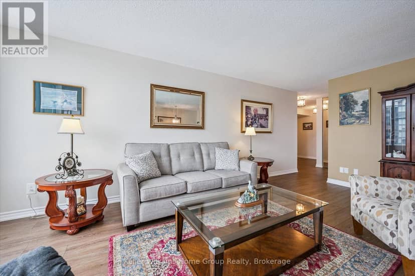 702 - 23 Woodlawn Road E — photo 16 of 40