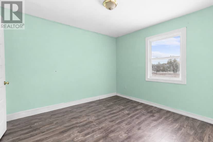 1642 Brackley Point Road — photo 5 of 9