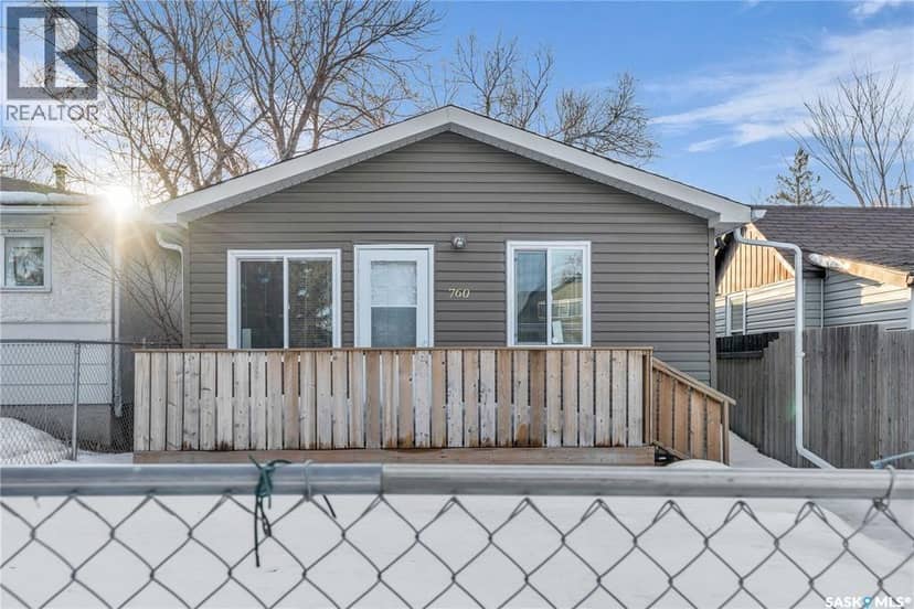 760 Rae STREET — photo 1 of 7