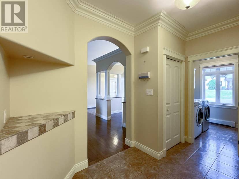 41 Southampton Drive — photo 15 of 31