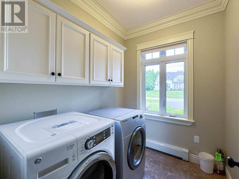 41 Southampton Drive — photo 16 of 31