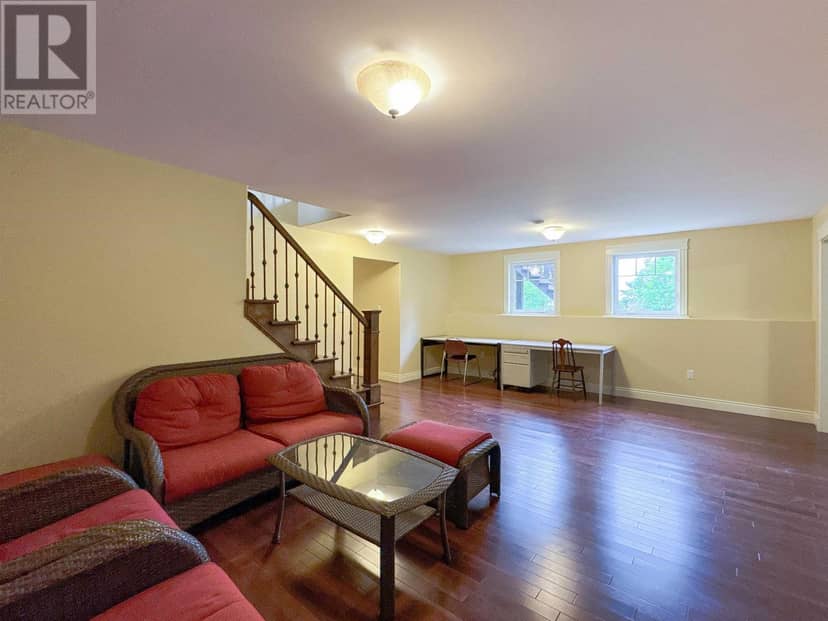41 Southampton Drive — photo 24 of 31
