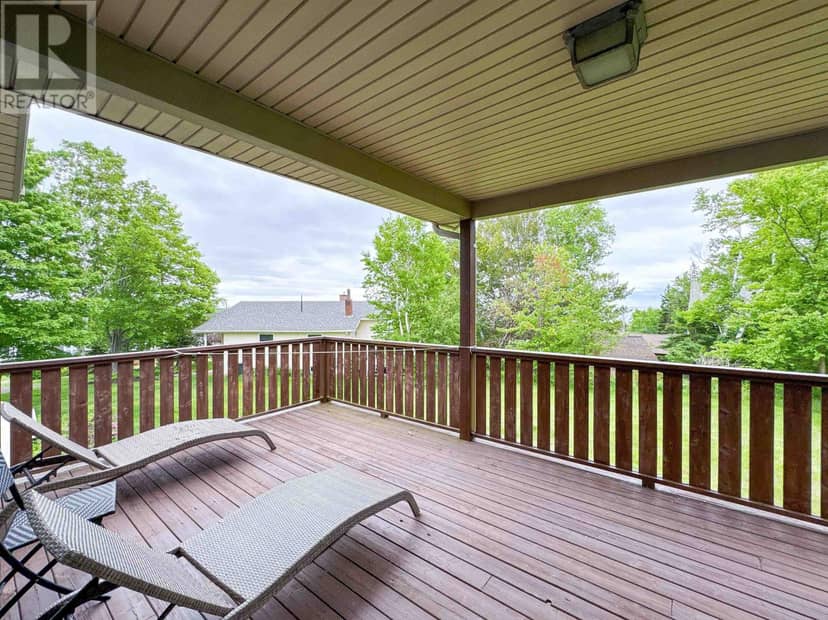 41 Southampton Drive — photo 5 of 31