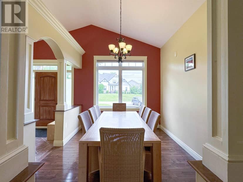 41 Southampton Drive — photo 7 of 31