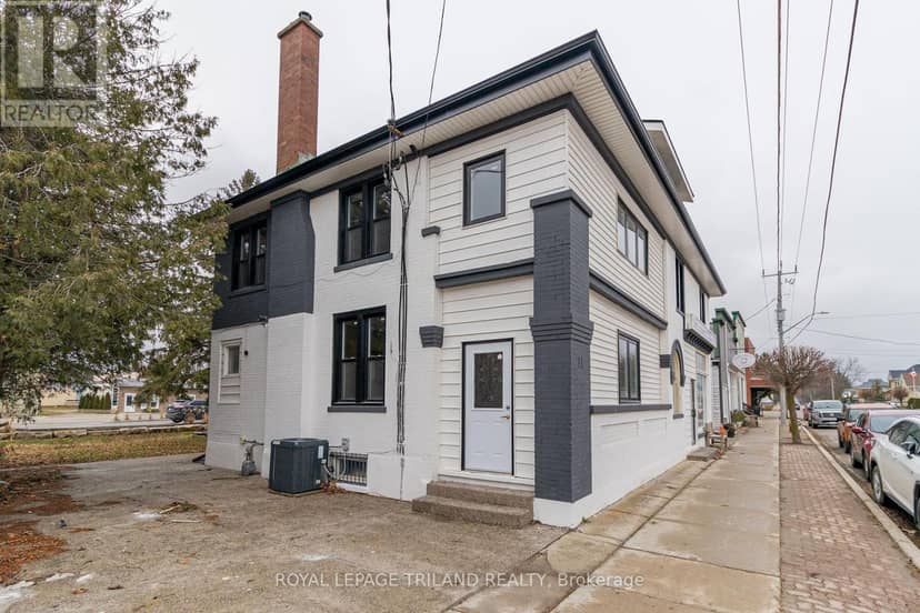 11 Goshen Street N, Bluewater, photo 8