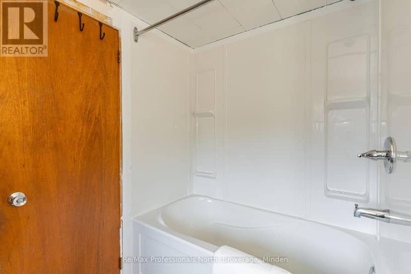 1047 McCrea Road — photo 23 of 40