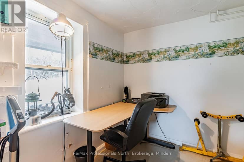 1047 McCrea Road — photo 17 of 40