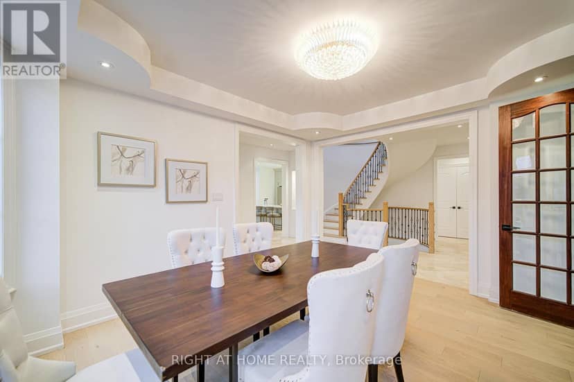 125 Kingsdale Avenue — photo 7 of 40