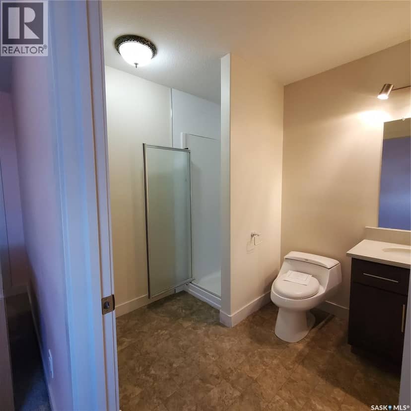 28 1703 Patrick CRESCENT — photo 19 of 30