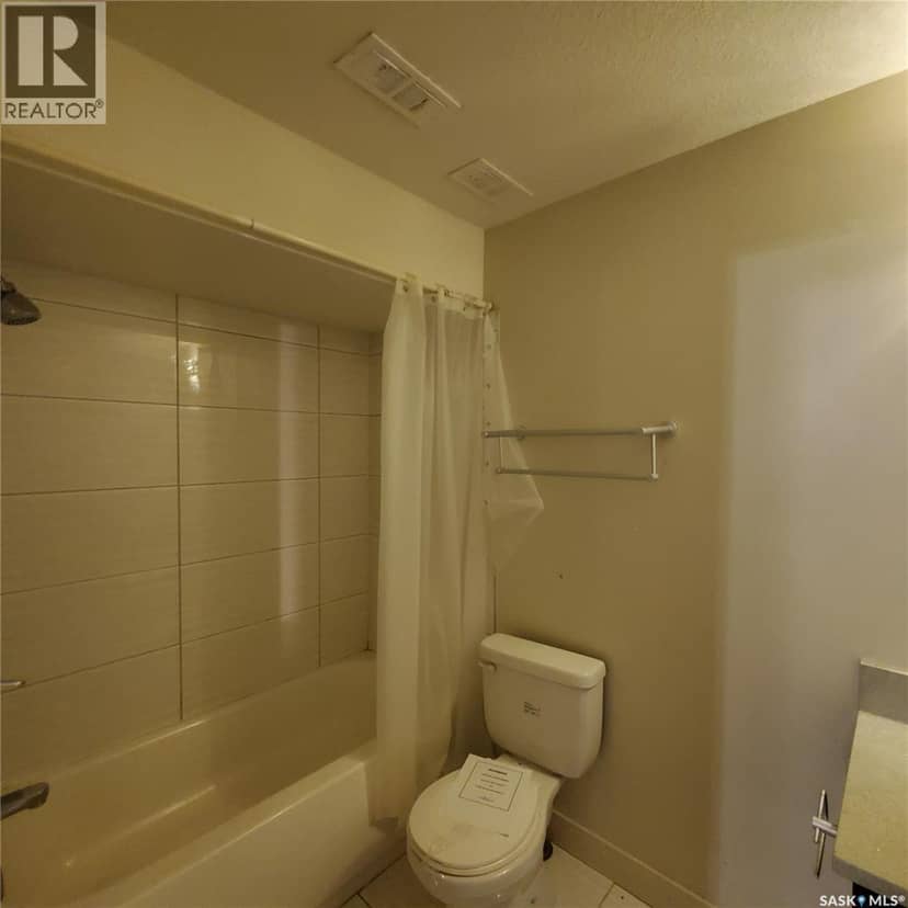 28 1703 Patrick CRESCENT — photo 29 of 30