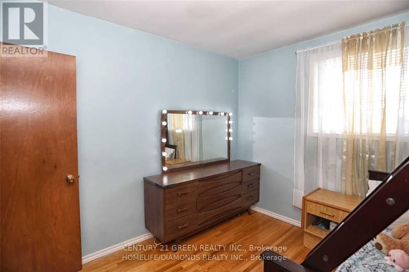35 York Street — photo 11 of 17