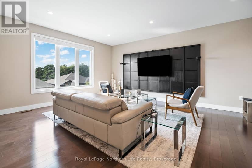 5 Zephyr Heights — photo 11 of 40