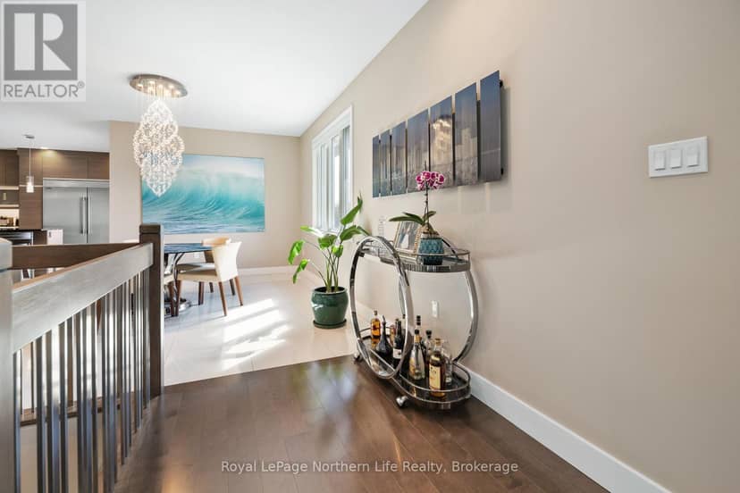 5 Zephyr Heights — photo 14 of 40