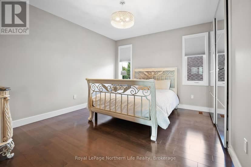 5 Zephyr Heights — photo 33 of 40