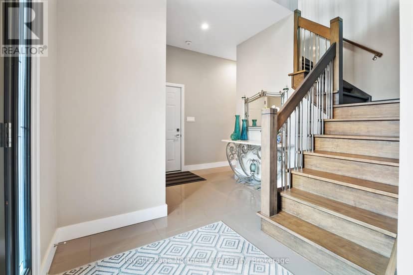 5 Zephyr Heights, North Bay, photo 8