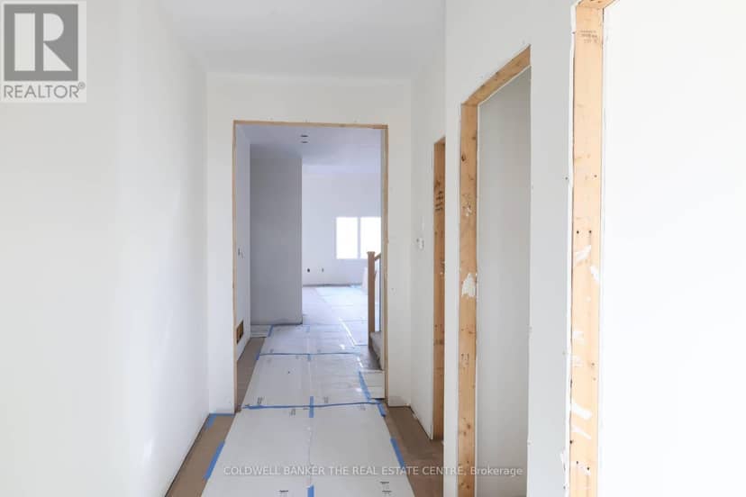 4 Fisher Road — photo 3 of 22