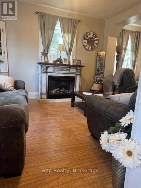 120 3rd Avenue SW — photo 7 of 23