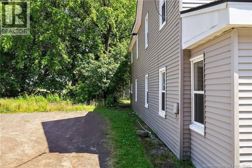 267 Lutz — photo 17 of 37