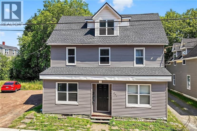 267 Lutz — photo 3 of 37