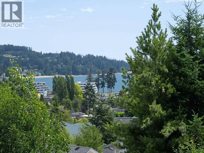 5618 DUNGENESS PLACE, Sechelt, photo 3