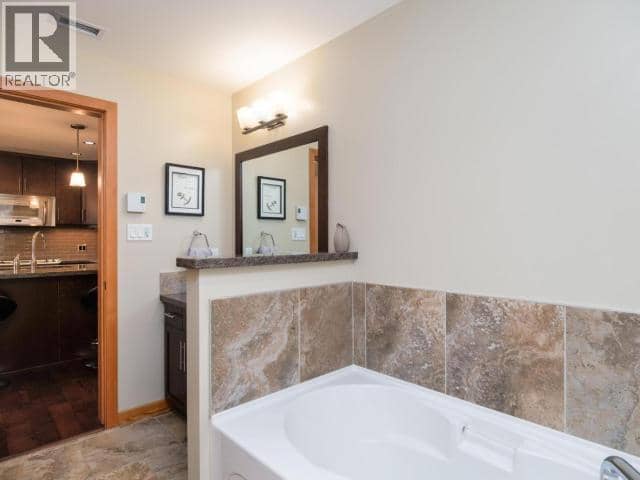 103-32 Waterfront Place — photo 13 of 23