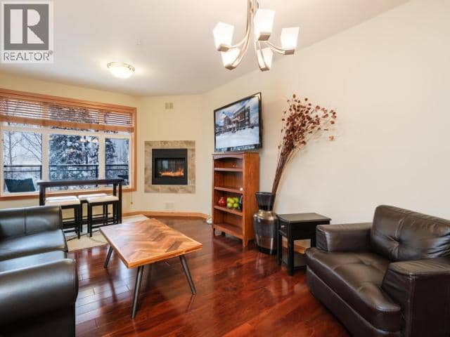 103-32 Waterfront Place — photo 5 of 23