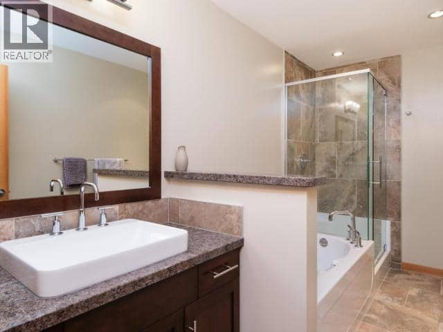 103-32 Waterfront Place — photo 12 of 23