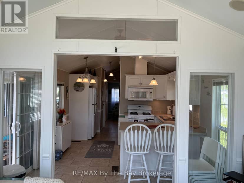 15 Kenora Trail — photo 11 of 40