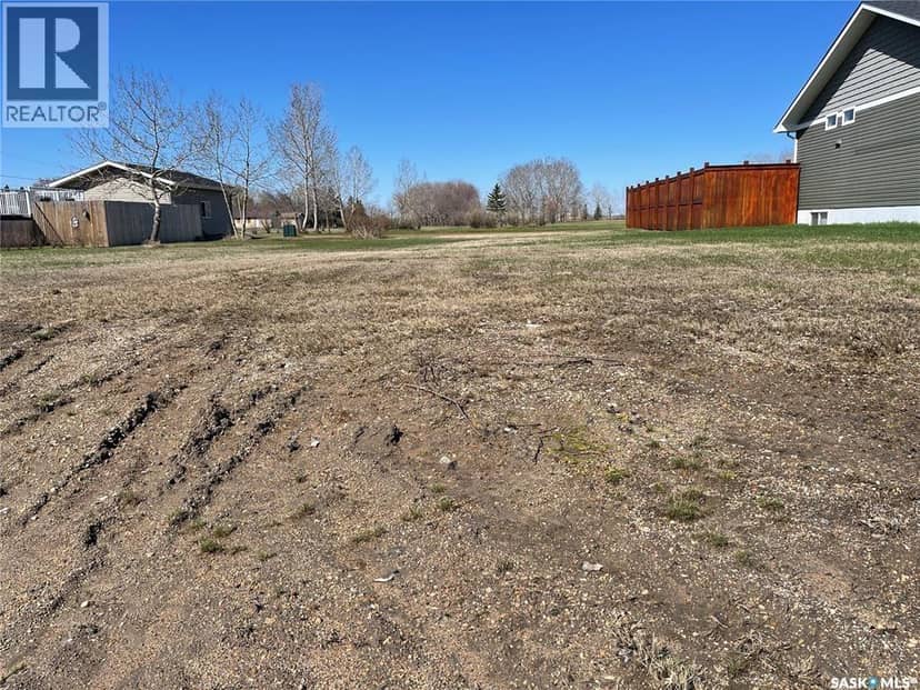 133 Cameron CRESCENT — photo 1 of 2