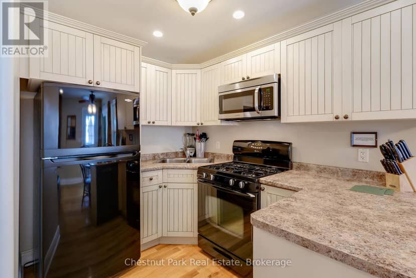 105-10 - 1052 Rat Bay Road — photo 18 of 39