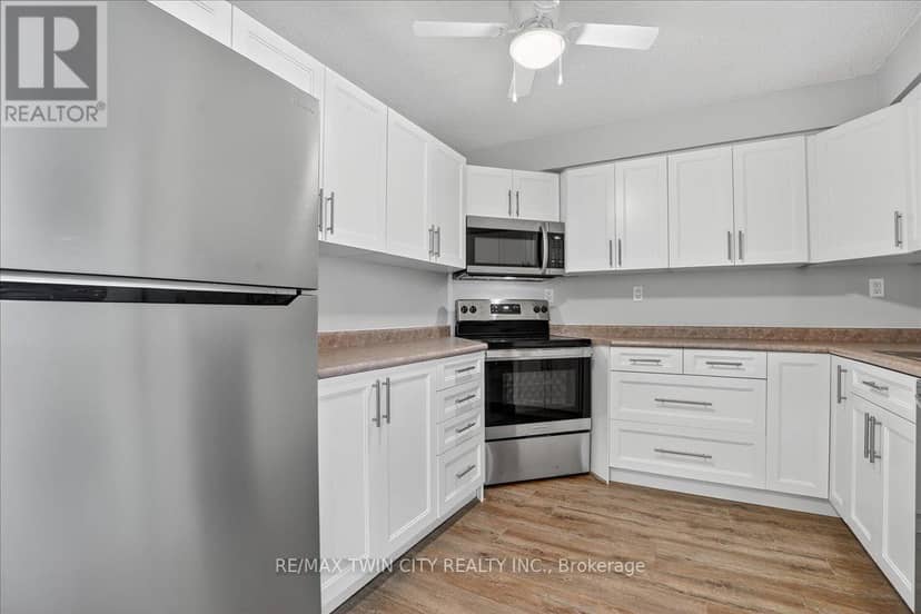 506 - 3227 King Street E — photo 10 of 40