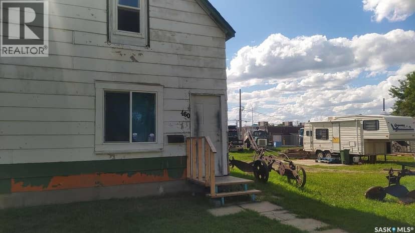 460 McIntyre STREET — photo 9 of 13