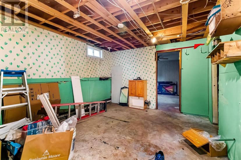 213 PATTERSON Drive — photo 21 of 27