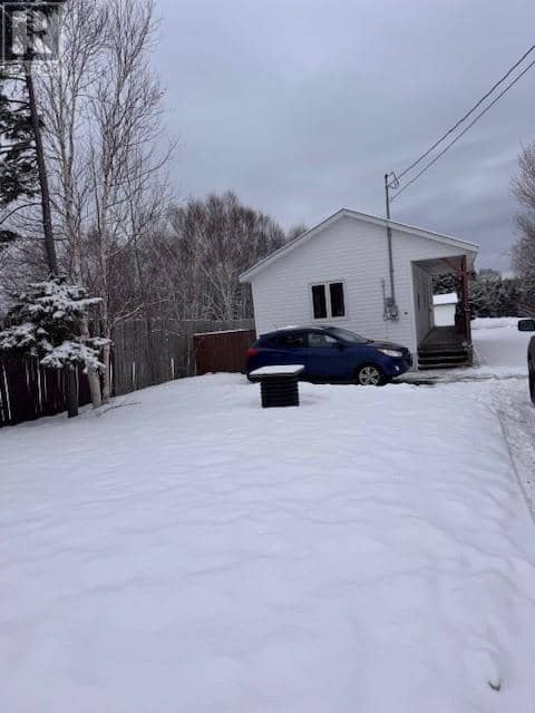 3B Milords Road — photo 1 of 18