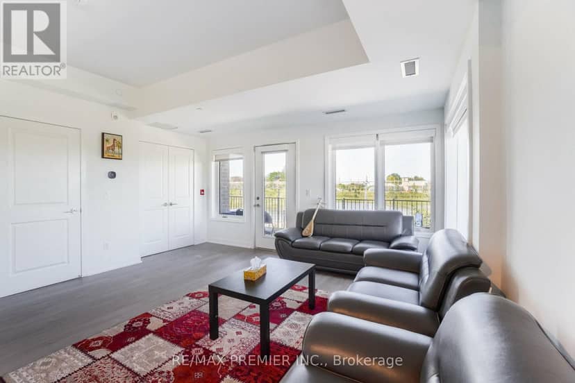 116 - 155 Downsview Park Boulevard — photo 13 of 30