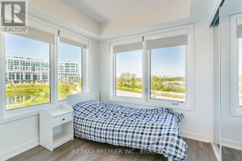 116 - 155 Downsview Park Boulevard — photo 22 of 30