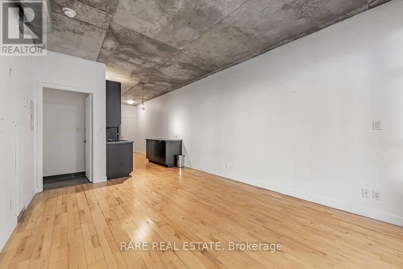 302 - 42 Camden Street — photo 12 of 28