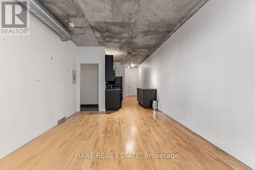 302 - 42 Camden Street — photo 13 of 28