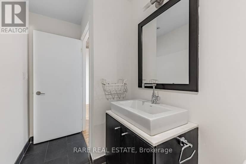 302 - 42 Camden Street — photo 22 of 28
