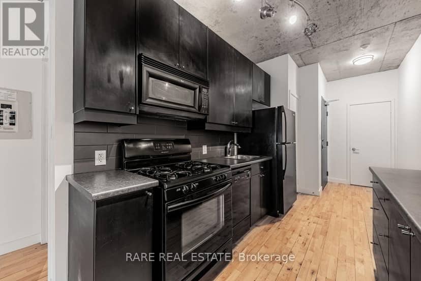 302 - 42 Camden Street — photo 6 of 28