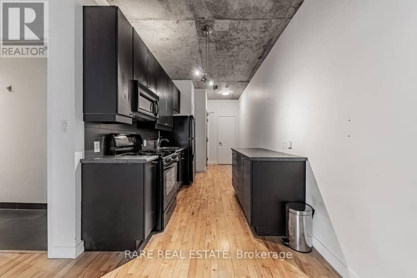 302 - 42 Camden Street — photo 8 of 28