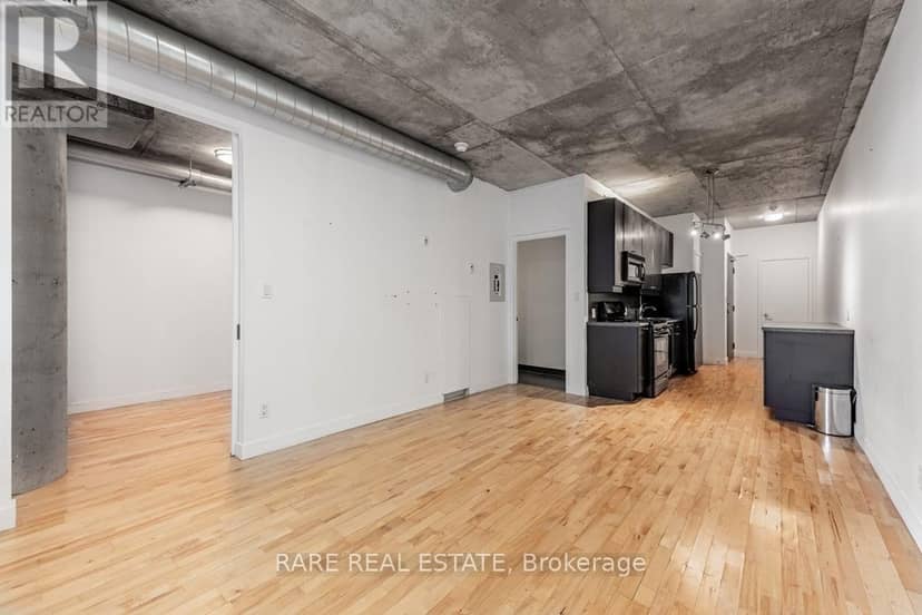 302 - 42 Camden Street — photo 11 of 28