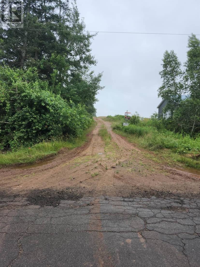 Acreage Colville Road — photo 3 of 8